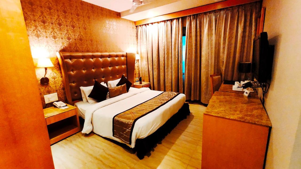 Western Ashoka Hotel